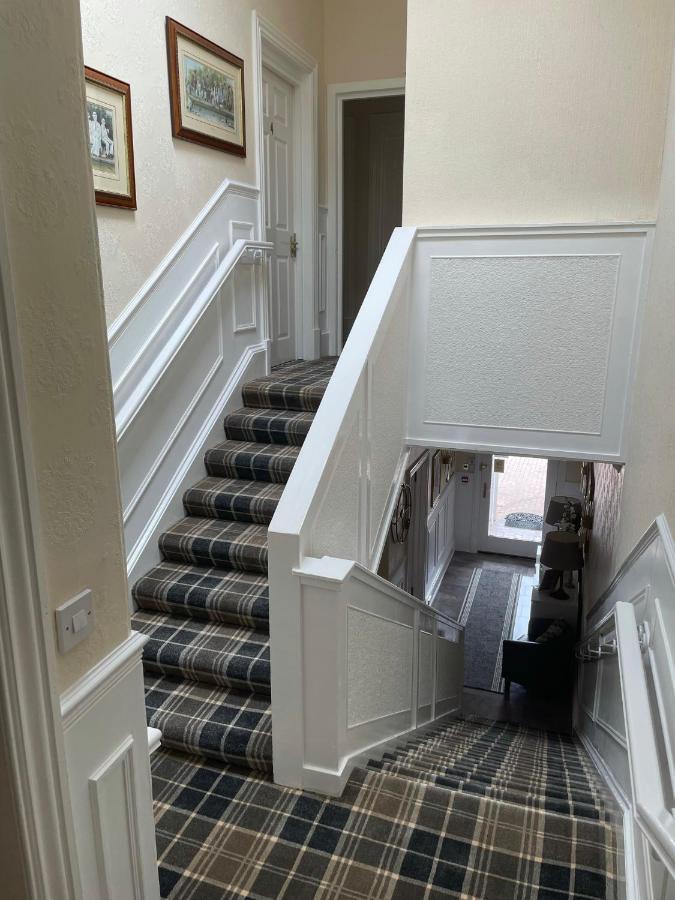 Beechwood Ensuite Guest House Ayr Bagian luar foto