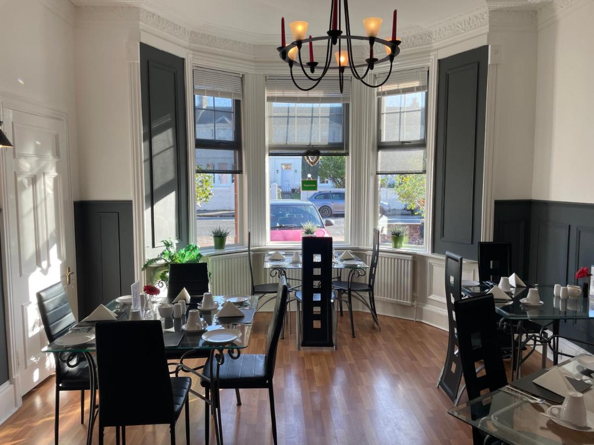 Beechwood Ensuite Guest House Ayr Bagian luar foto